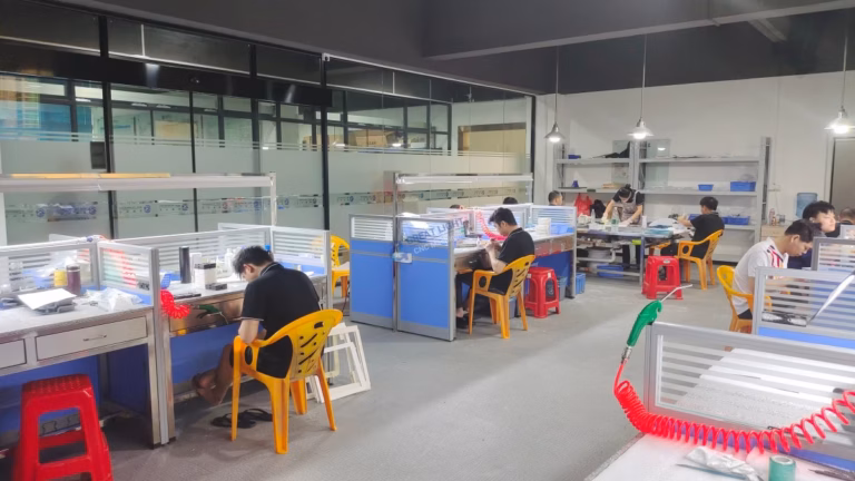 7 essential features to look for in a micro cnc mill for maximum precision